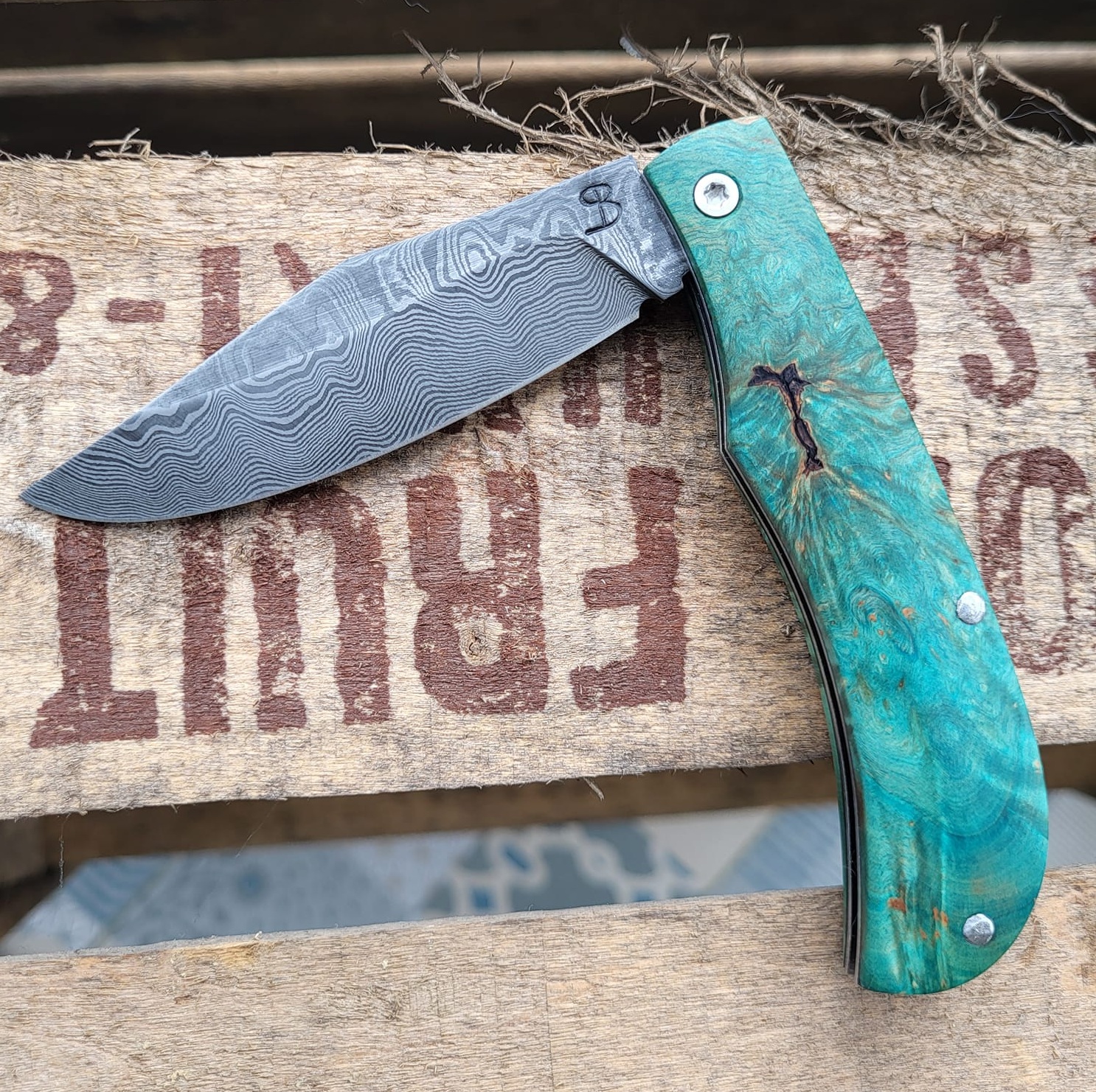 Couteau pliant cran plat artisanal SB Forge